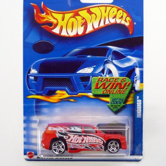 Hot Wheels Fandango Red Die-Cast Car 2002 - Picture 1 of 1
